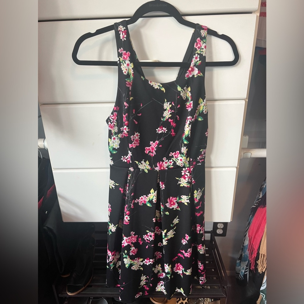 NWT Express black floral cut out dress - size 8